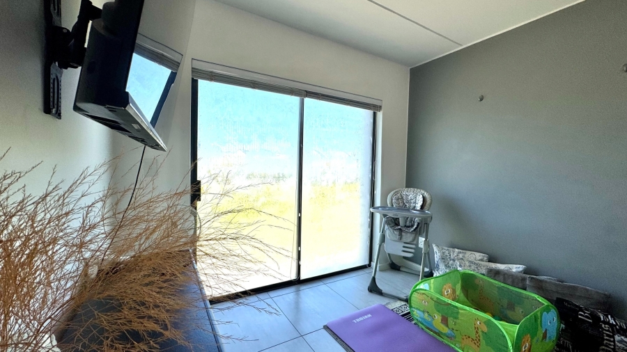 2 Bedroom Property for Sale in Aan de Wijnlanden Western Cape